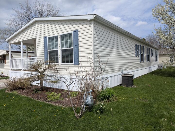 Property Photo:  2717 E Park Lane  PA 16506 