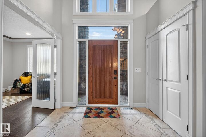 Property Photo:  918 Hollingsworth Bend NW  AB T6R 3L3 