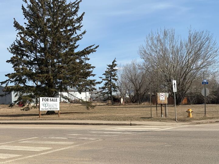 Property Photo:  50 Avenue  AB T0A 1A0 