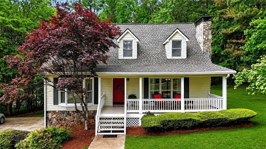 Property Photo:  403 Sycamore Drive  GA 30115 