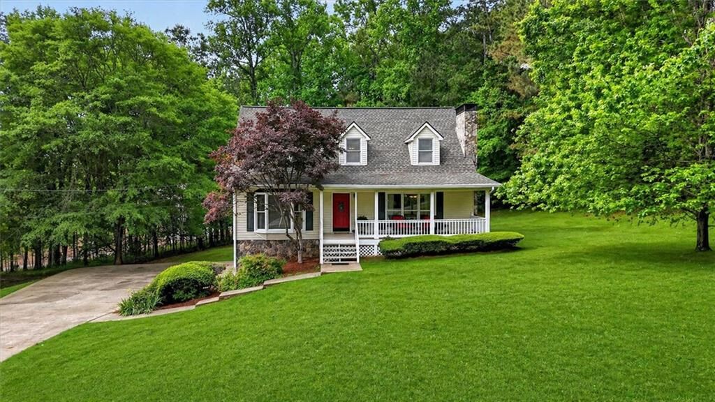Property Photo: 403 Sycamore Drive GA 30115