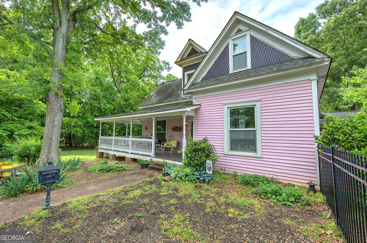Property Photo:  167 Carrollton Street  GA 30182 