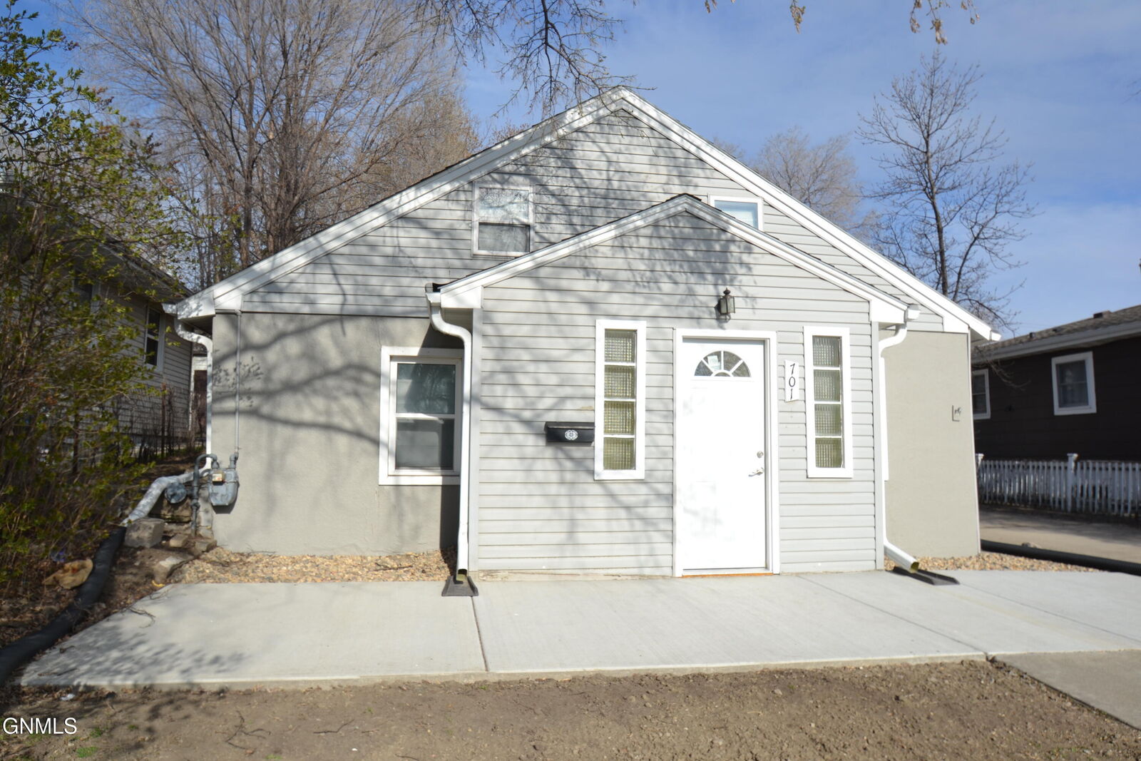 Property Photo: 701 20th Street ND 58501