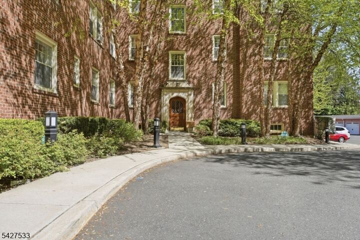 Property Photo:  133 Summit Ave 43  NJ 07901 