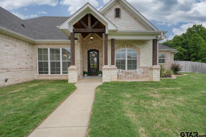 Property Photo:  19359 Ridge Point Cir  TX 75771 