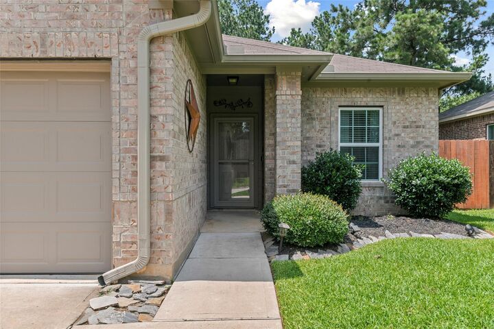 Property Photo:  18682 Legend Oaks Drive  TX 77355 