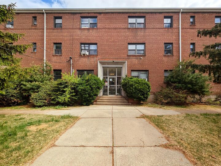 Property Photo:  204 North St 3A  NJ 07307 