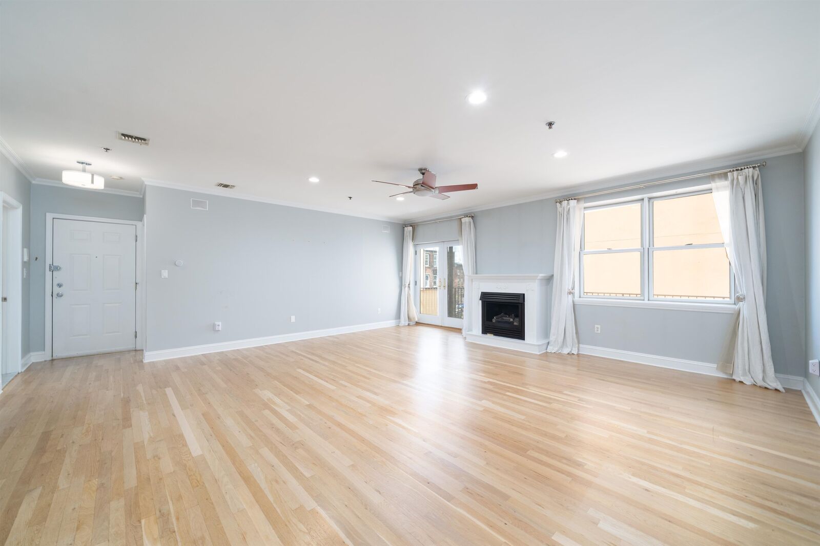 Property Photo:  452 2nd St 6  NJ 07030 