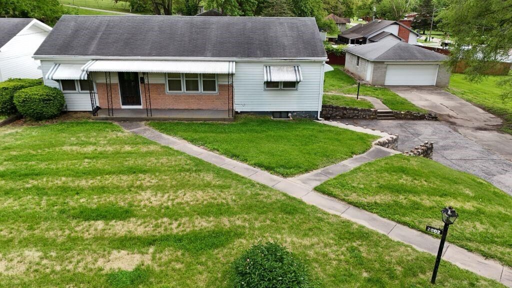 Property Photo:  2802 Blackwell Road  MO 64506 