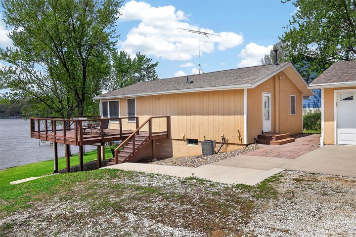 Property Photo:  9309 Diamondhead Drive  IA 50070 