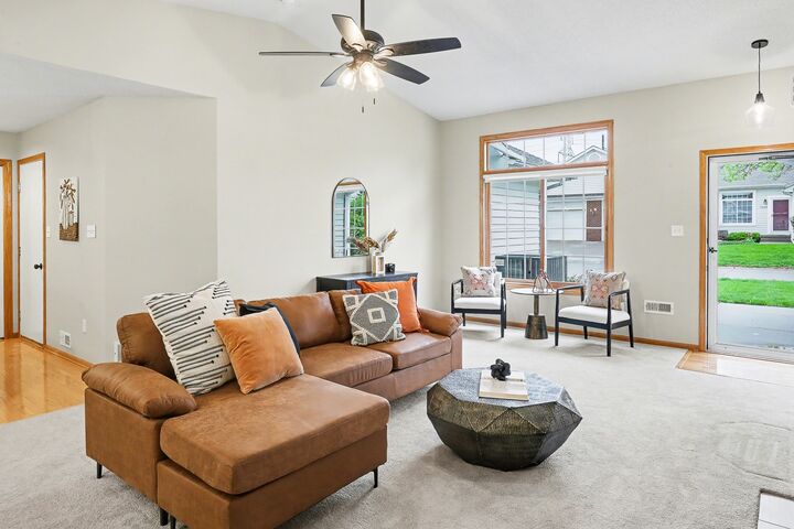 Property Photo:  5471 Longview Court 6  IA 50131 