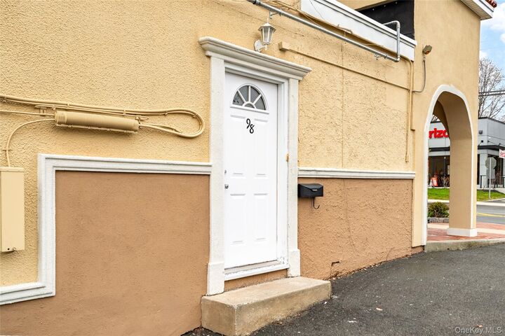 Property Photo:  98 S Main Street 98  NY 10956 