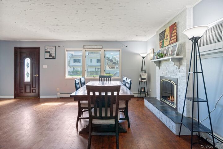 Property Photo:  14 Greenway Circle N  NY 11791 