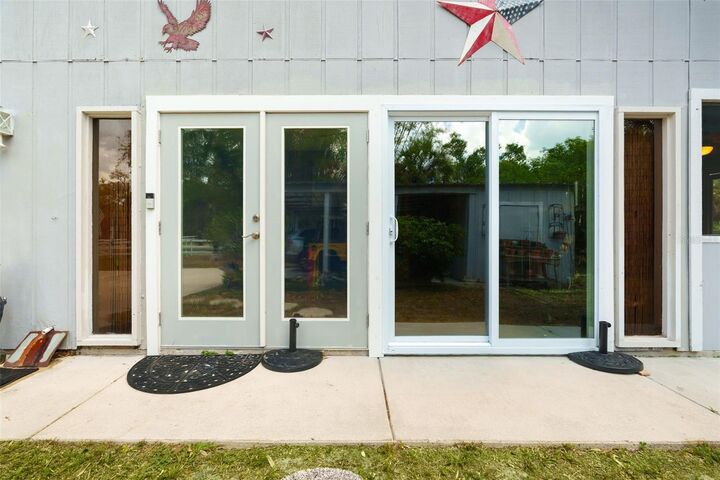 Property Photo:  2070 59th Street  FL 34243 