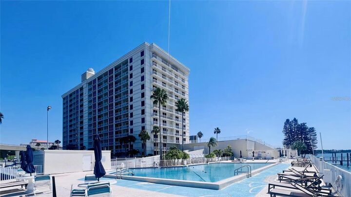 Property Photo:  100 Pierce Street 1001  FL 33756 
