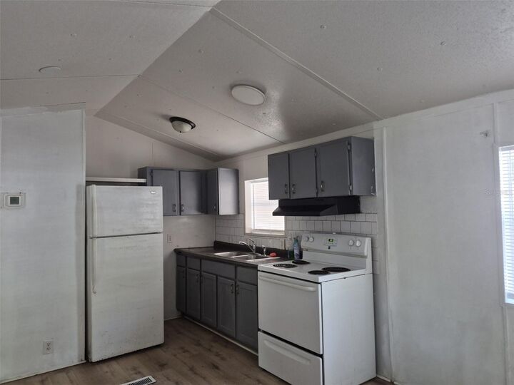 Property Photo:  3000 Clarcona Road 649  FL 32703 