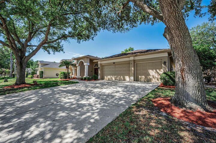 Property Photo: 2272 Warwick Drive FL 34677
