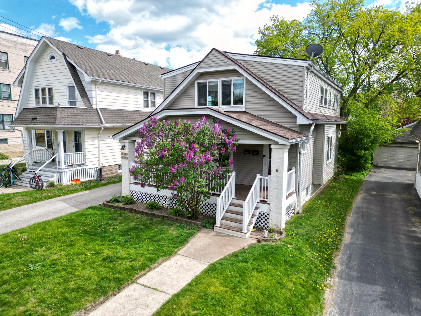 Property Photo:  1705 E Newton Ave 1707  WI 53211 