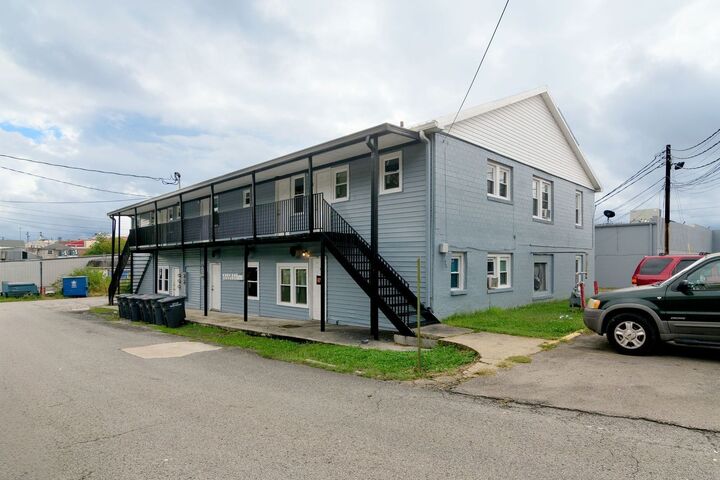 Property Photo:  206 Edison St W  TN 37334 