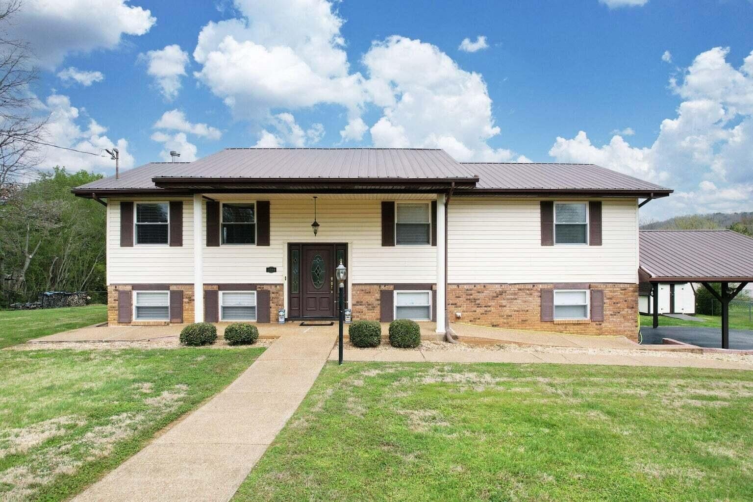 Property Photo: 1990 Ann Lane NW TN 37312