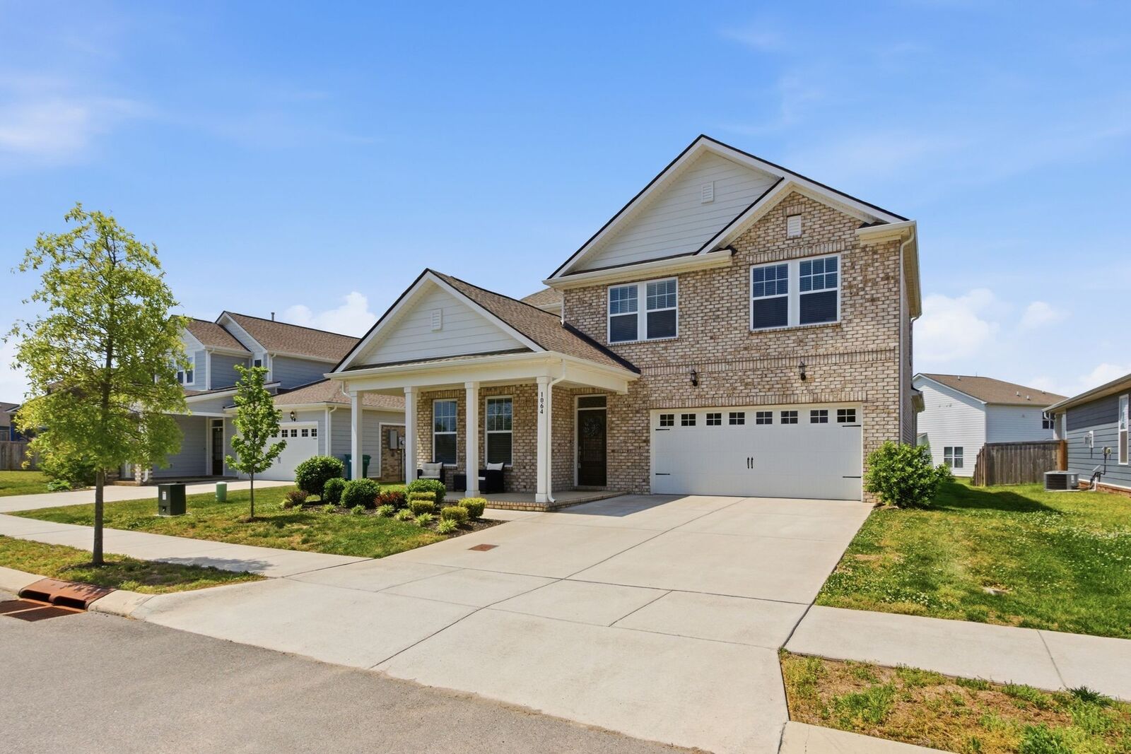 Property Photo: 1064 Ewell Farm Cir TN 37174
