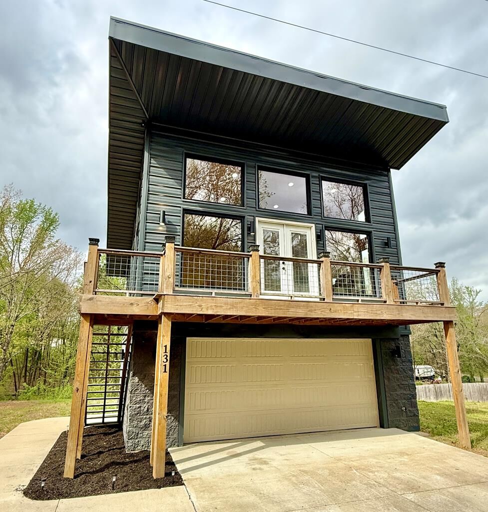 Property Photo:  131 Camille St  MS 38666 