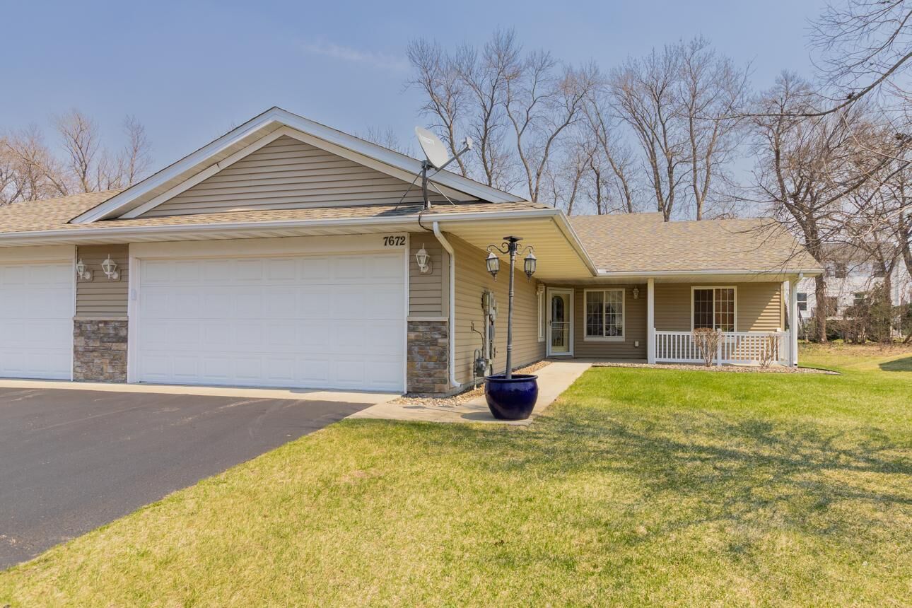 Property Photo:  7672 Palisades Avenue NE  MN 55330 