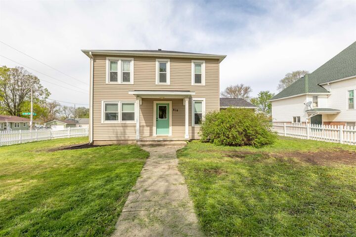 Property Photo:  819 S Alice St  IA 51106 