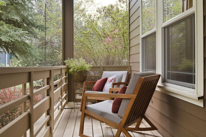 Property Photo:  19562 Meadowbrook Drive  OR 97702 