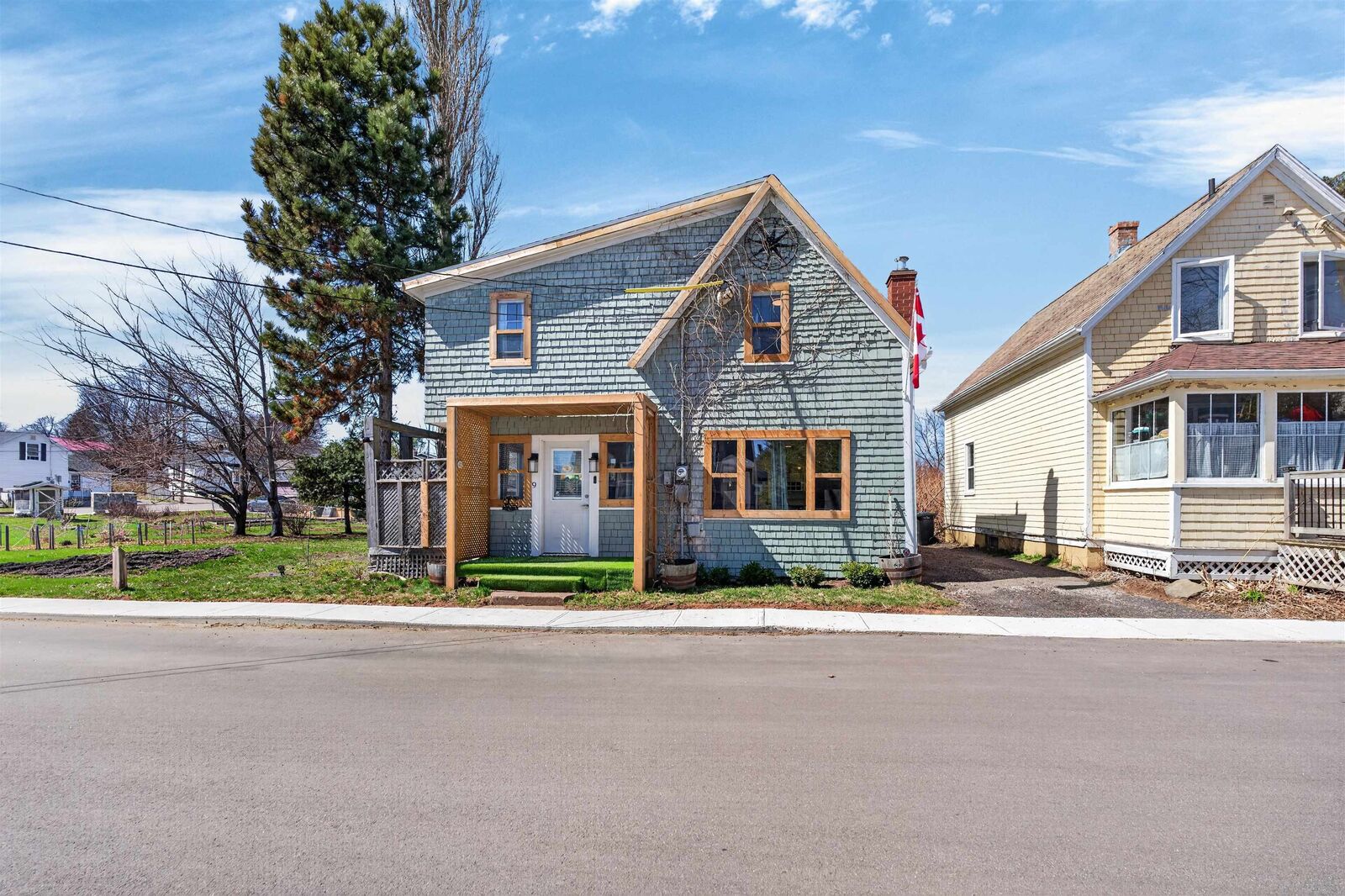 Property Photo:  9 Douglas Street  PE C1A 2H9 
