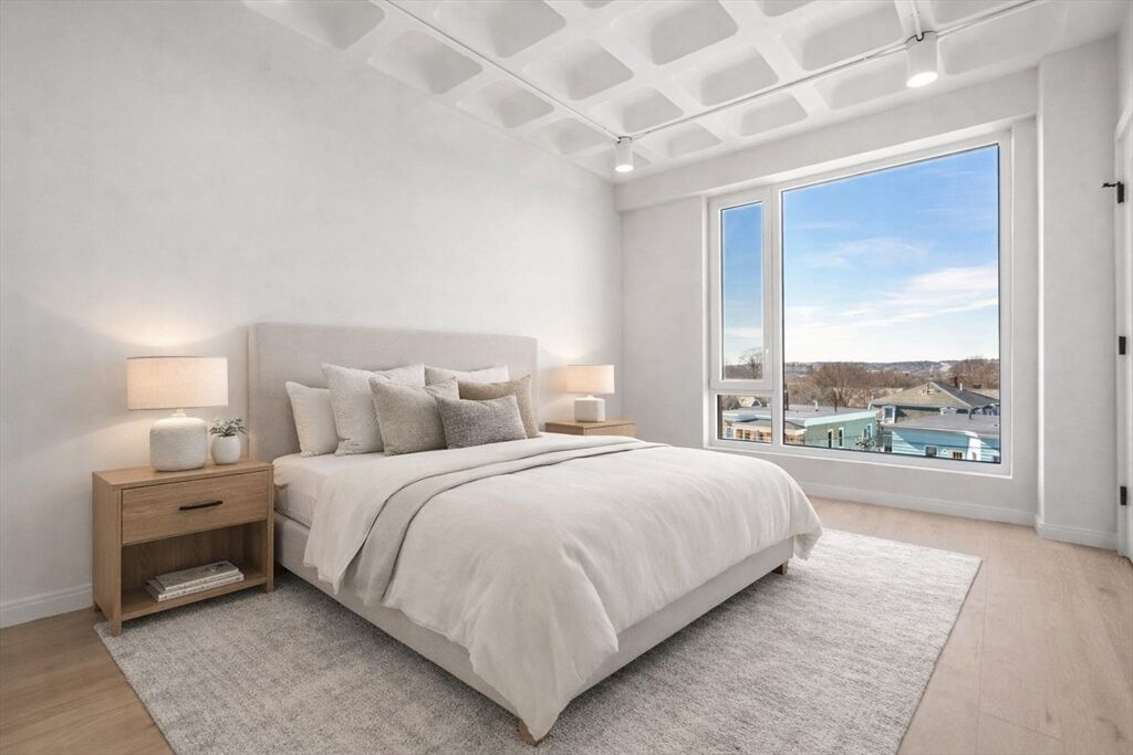 Property Photo:  125 Lowell Street 503  MA 02143 