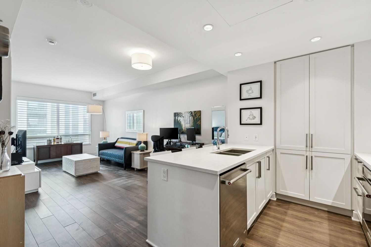 Property Photo: 46 9 Street NE 402 AB T2E 7Y1