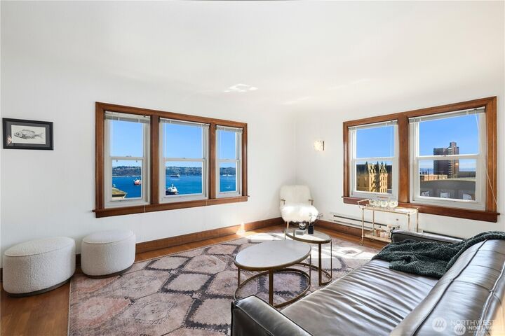 Property Photo:  301 N Tacoma Avenue 403  WA 98403 