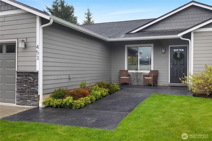 Property Photo:  453 E Bear Street  WA 98557 