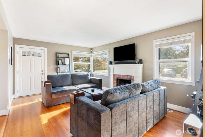 Property Photo:  10010  13th Avenue NW  WA 98177 