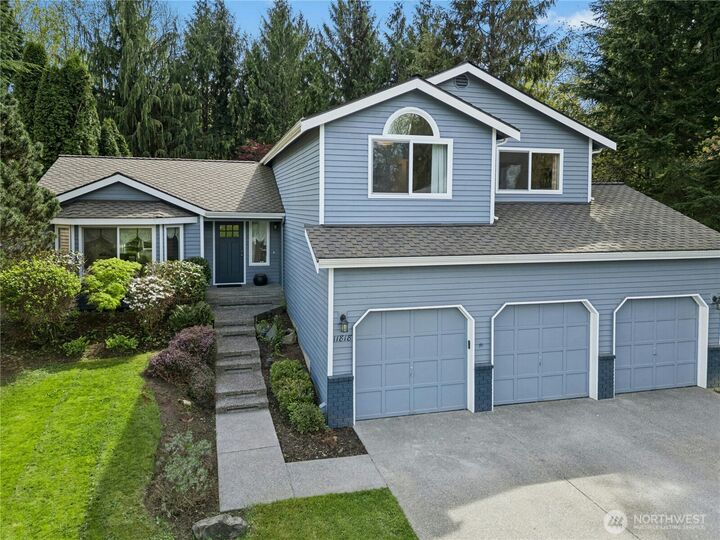 Property Photo:  11818  Meridian Place SE  WA 98258 