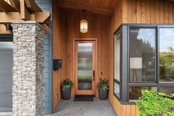 Property Photo:  911 NW 59th Street  WA 98107 