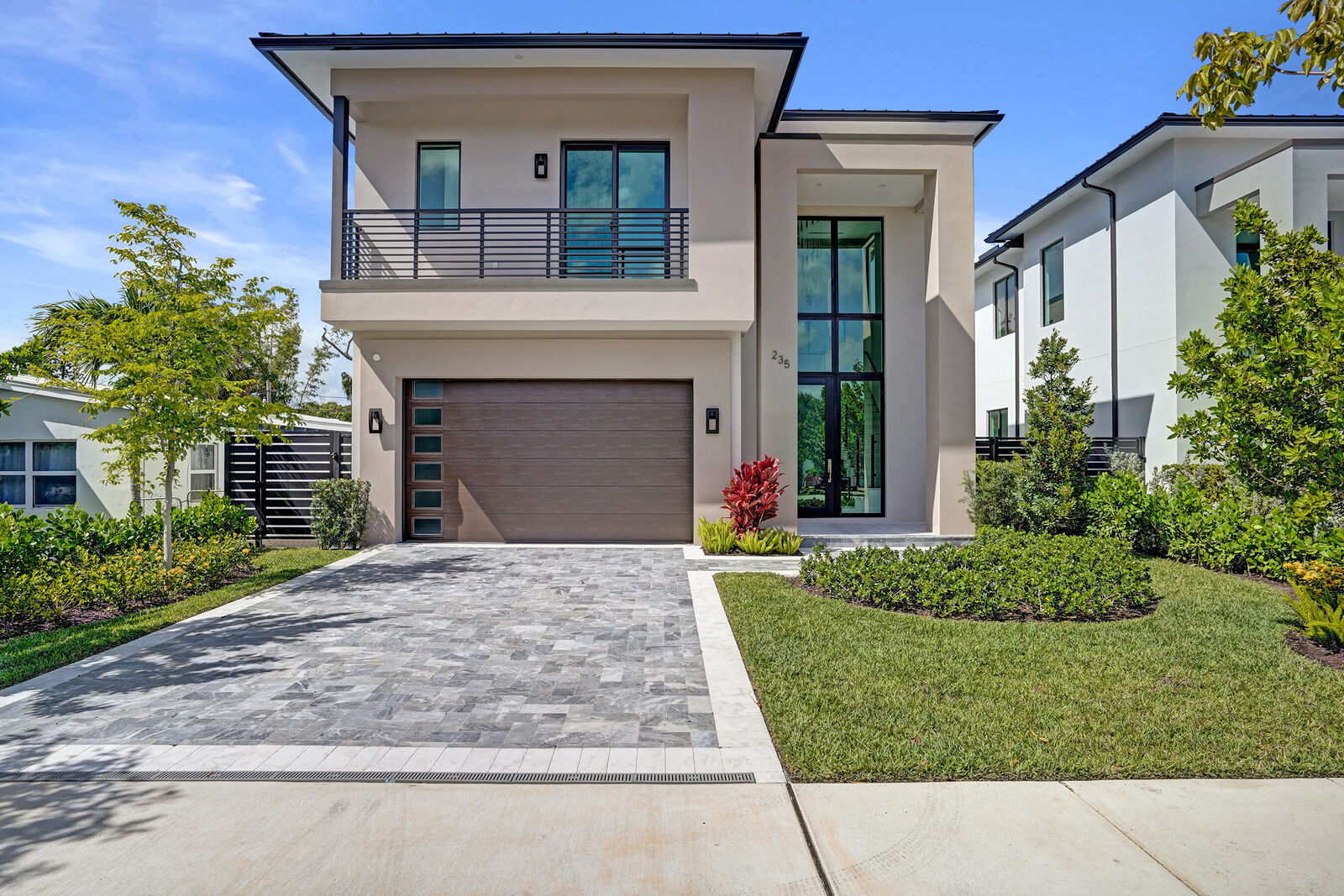 Property Photo:  235 NE 11th Street  FL 33444 