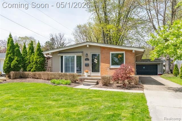 Property Photo:  937 Allen Drive  MI 48167 
