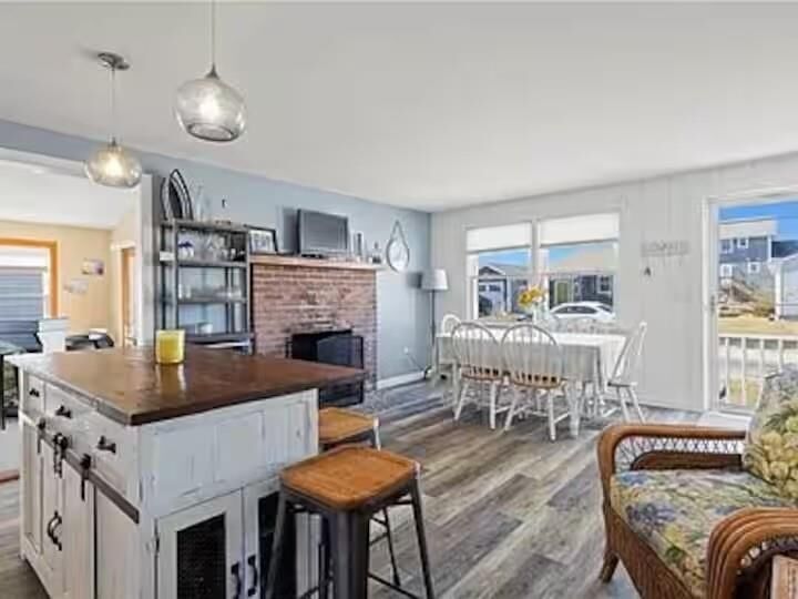 Property Photo:  10 Stanton Avenue  RI 02882 