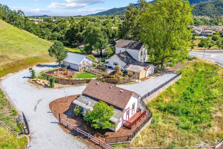 Property Photo:  2485 Hecker Pass Road  CA 95020 