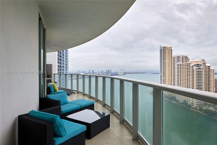 Property Photo:  300 S Biscayne Blvd T-2108  FL 33131 