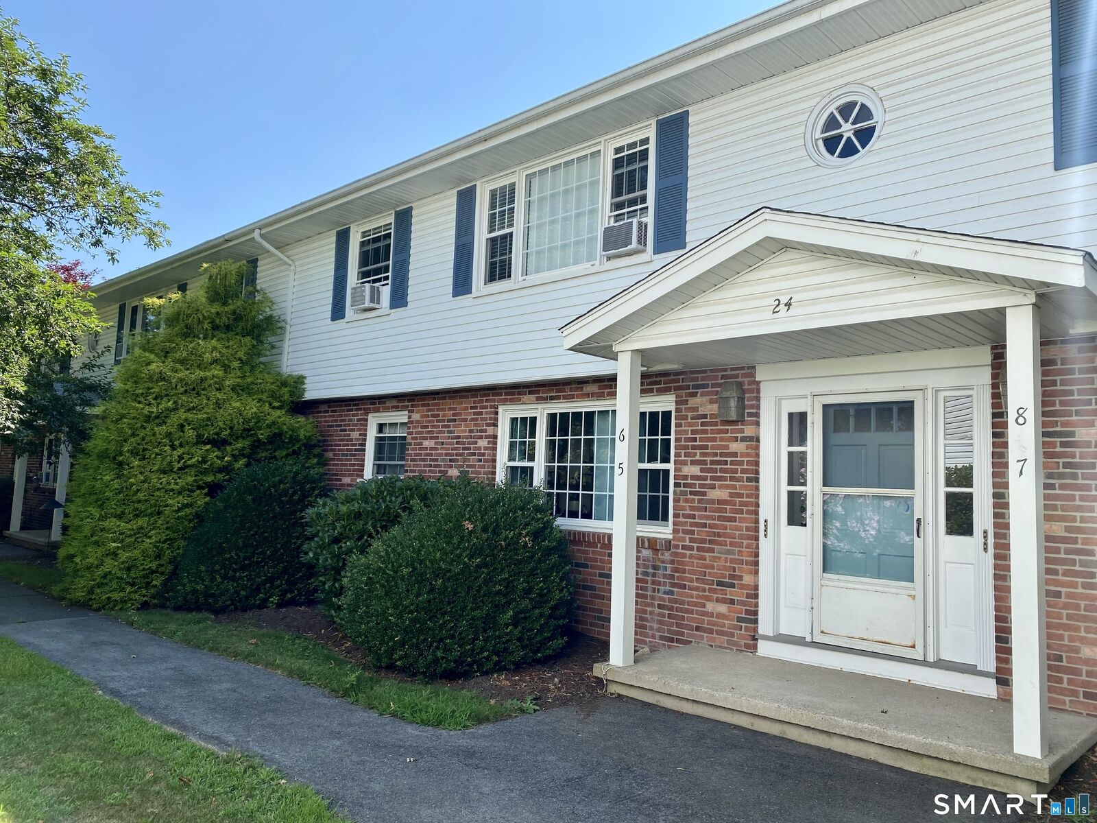 Property Photo:  24 College Street 6  CT 06413 