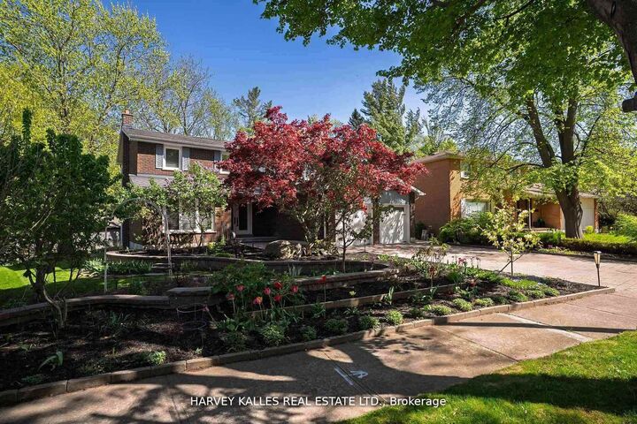 Property Photo: 1268 Cermel Drive W ON L5H 3V4