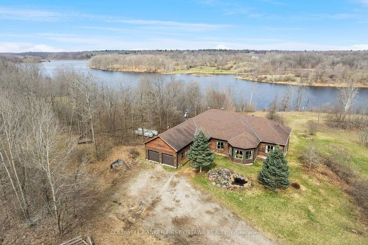 399 Grady Road E — photo 1