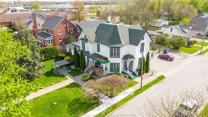 Property Photo: 122 Talbot St. S ON N8N 1B4