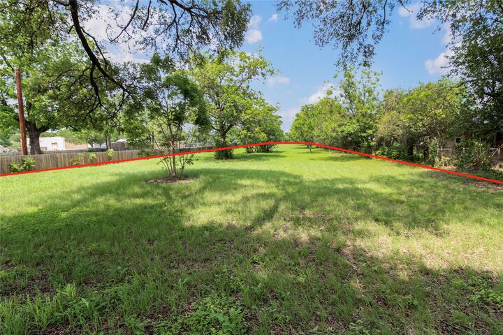 Property Photo:  633 Uhland Road  TX 78666 