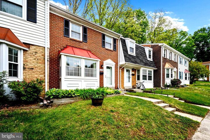 Property Photo:  1736 Foxdale Court 138  MD 21114 