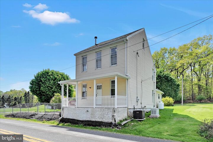 Property Photo:  122 Skyline Drive  PA 19606 
