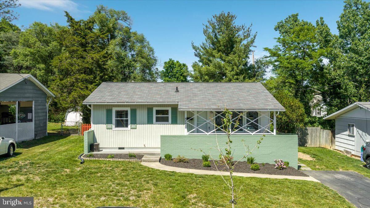 Property Photo:  420 E Pall Mall Street  VA 22601 